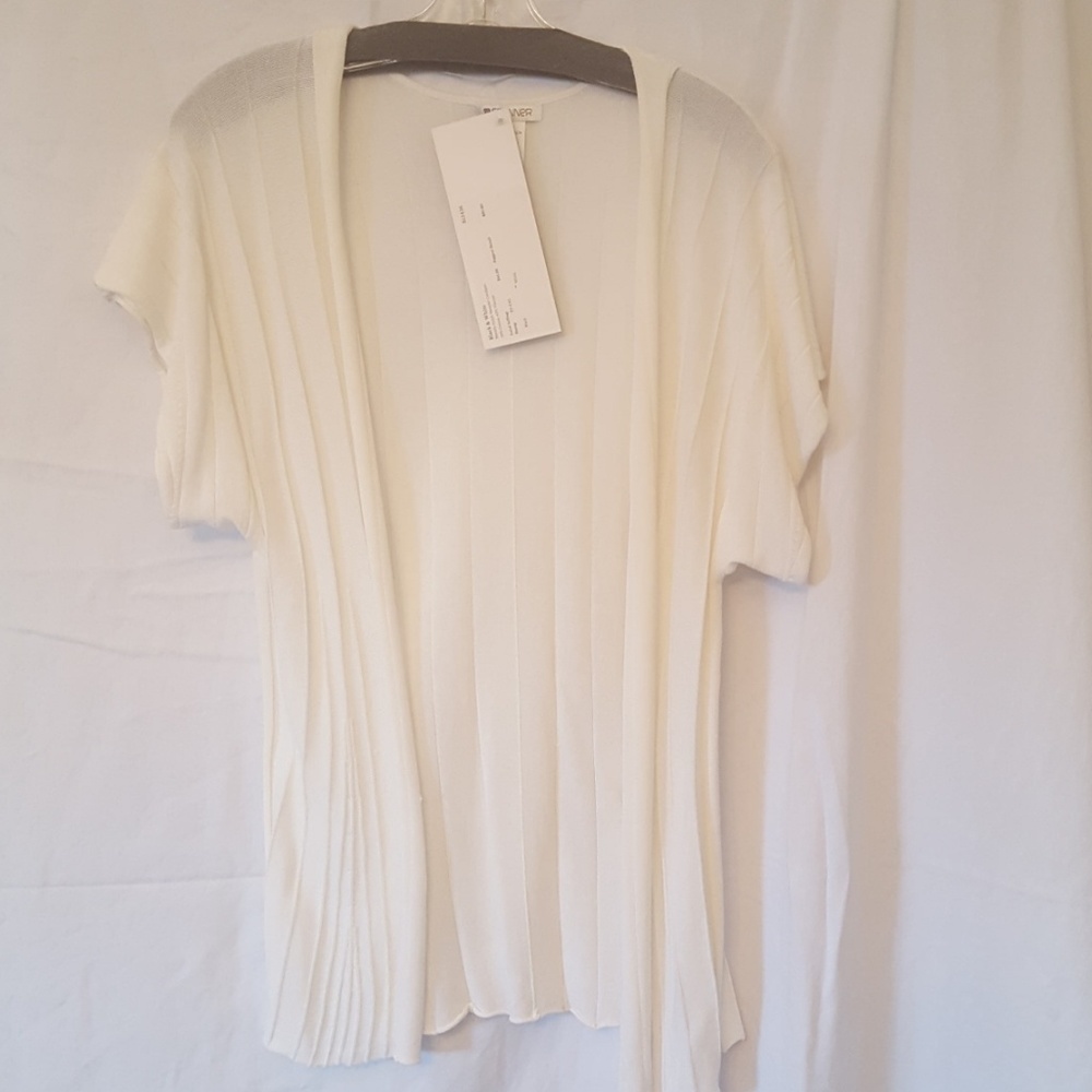 Spanner cap slv pleated cardigan. NWT